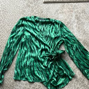INC S wrap top feels like silk